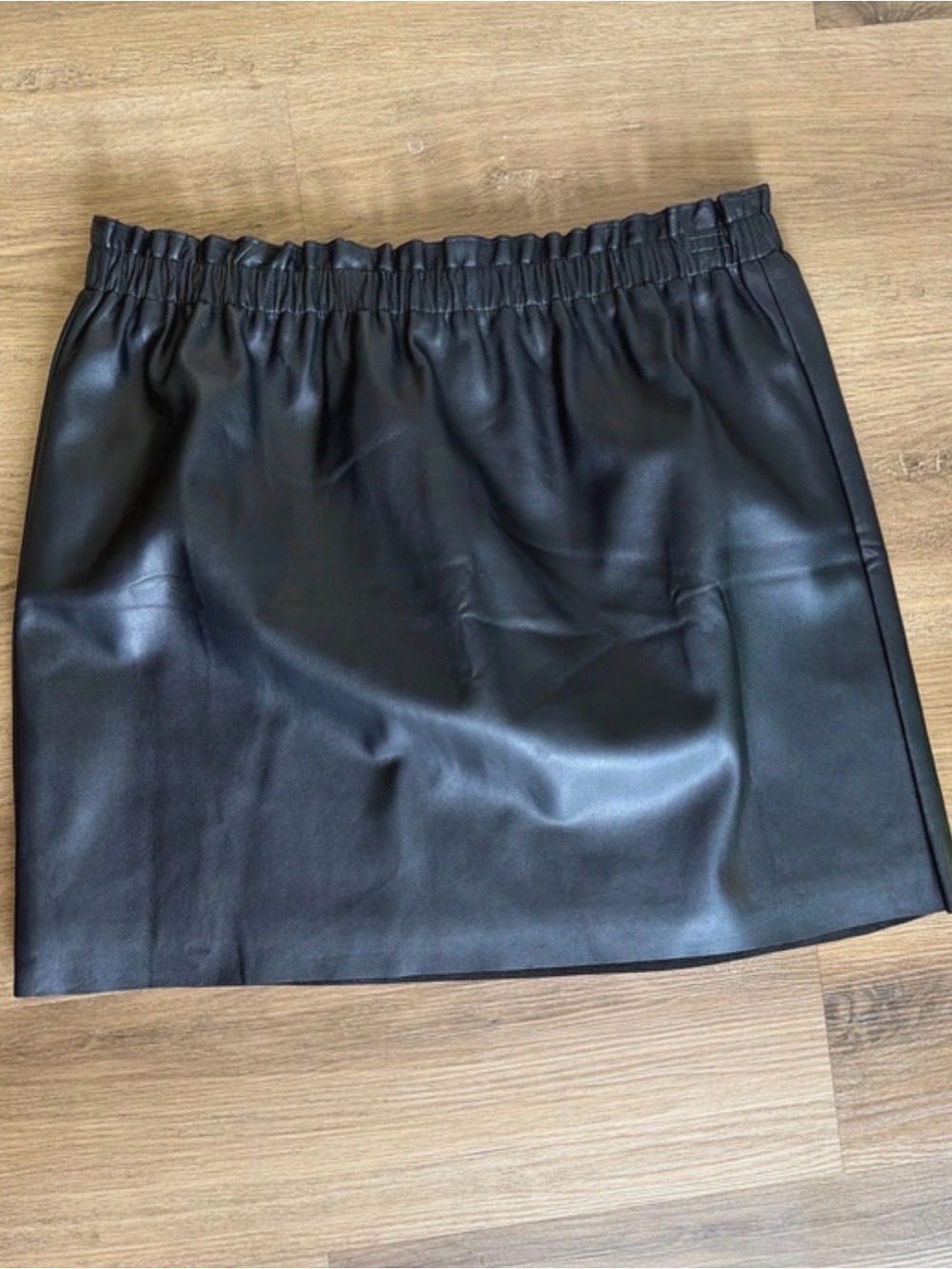 LOFT Black Faux Leather Elastic-Waist Mini Skirt
